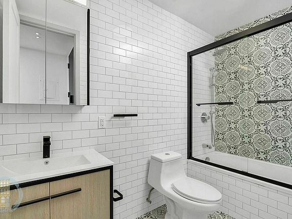 5th image of 675 E 32nd St #3L