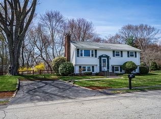 18 Stonewall Dr, Woburn, MA 01801