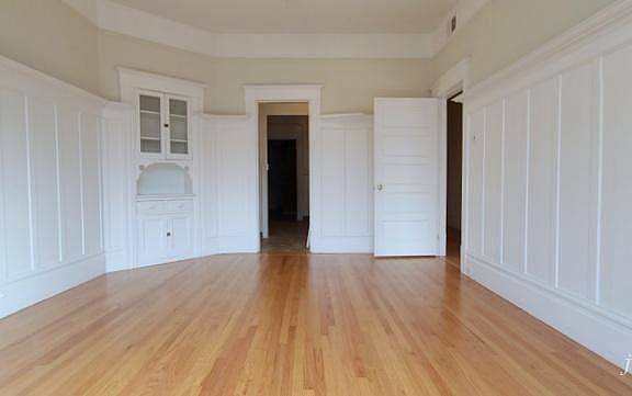 2nd image of 1602 Jones St #1194