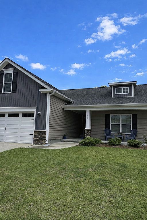 132 Rockland Dr - Property Image