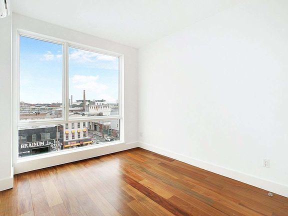 5th image of 215 Freeman St #12B