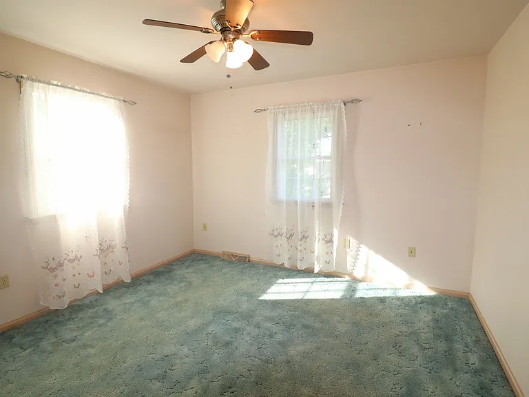 2130 W Main St — Photo 27