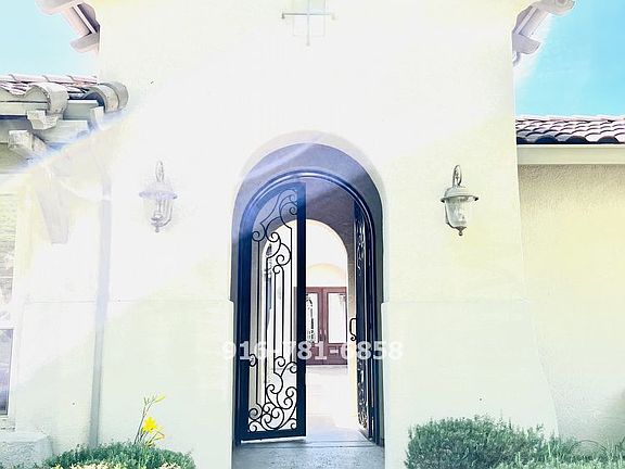 4th image of 1520 Bella Cir
