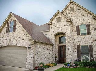 167 Sterling Ridge Dr, Nederland, TX 77627