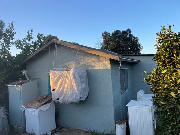 4th image of 565 E Joanne Avenue E