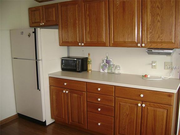 3rd image of 68 Crown Point Dr