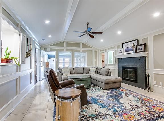 4th image of 615 Birch Ln