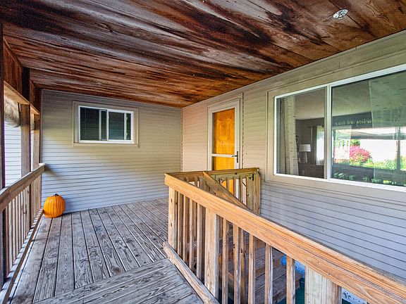 4th image of 3403 Pine Ridge Dr