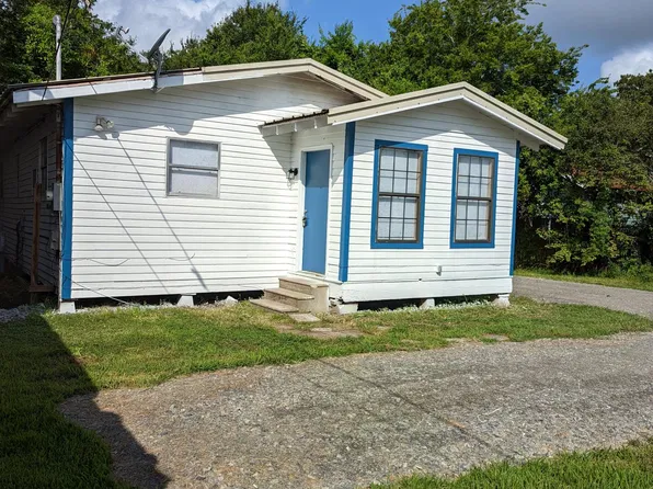 711 Jane St #B, New Iberia, LA 70563
