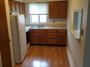 2752 A Ave NE APT 3, Cedar Rapids, IA 52402