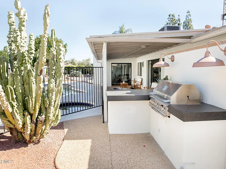 6302 E Winchcomb Dr — Photo 61