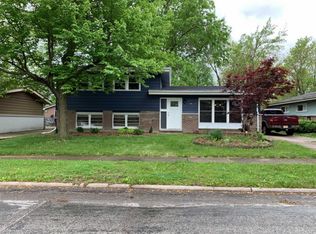 209 Kentucky St, Park Forest, IL 60466