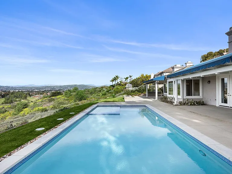 2309 Skyline Dr — Photo 15