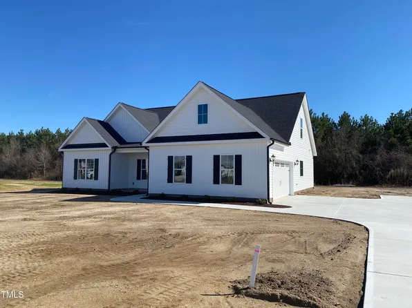 204 Fitzgerald Dr, Pikeville, NC 27863