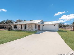 129 Hughs St, Boerne, TX 78006