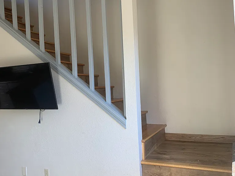 519 Trestle Ln #B — Photo 11