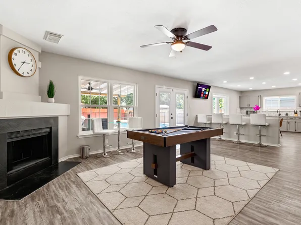 1230 Richland Hills Dr, San Antonio, TX 78251