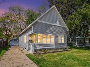 2319 Beverly Ave SW, Wyoming, MI 49519