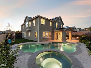 404 Almond Ln, Simi Valley, CA 93065