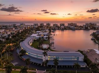 383 Harbour Dr APT 309, Naples, FL 34103
