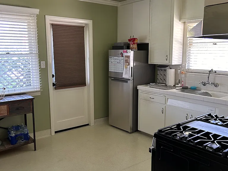 836 W Almond Ave — Photo 6