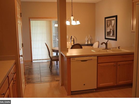 3rd image of 9164 Fox Ct