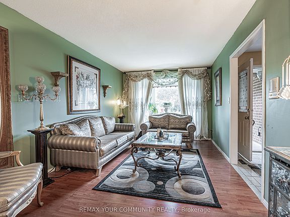 4th image of 1801 Forestview Dr