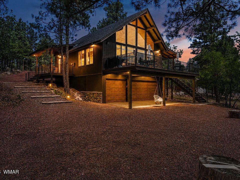 1st image of 2433 Mesa Dr