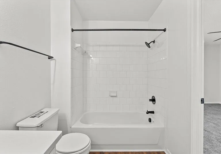 2114 Saint Lucia Calle — Photo 17