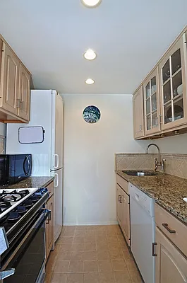 Sold by Corcoran | media 4