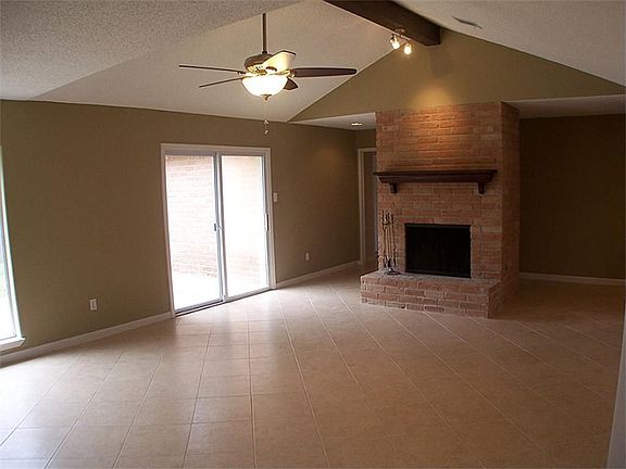 3rd image of 14023 Ella Lee Ln