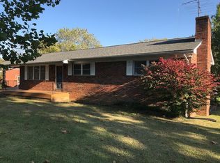 1104 Adair Dr, Knoxville, TN 37918
