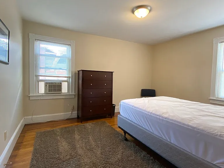 520 W 3rd St #1E — Photo 17