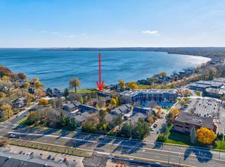 2845 Century Harbor Rd APT 1, Middleton, WI 53562