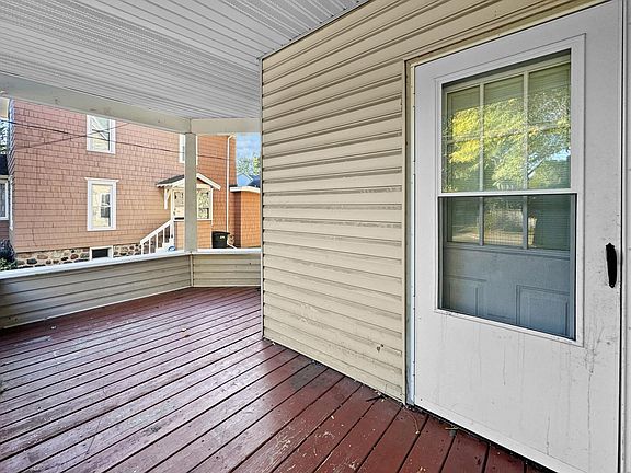 3rd image of 368 Garfield Ave