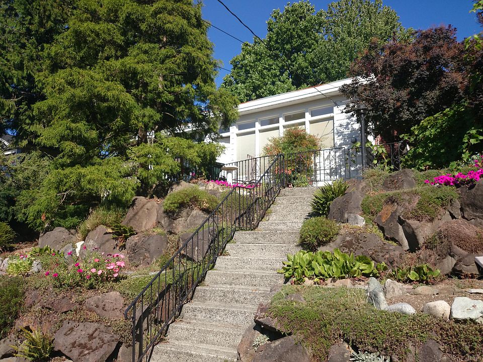 2nd image of 7034 16th Ave NE