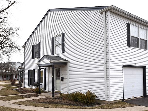 2nd image of 765 Wellington Ave #765