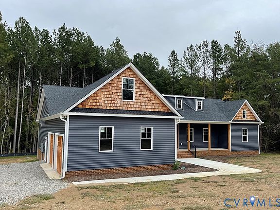 3rd image of 2948 Pineview Dr