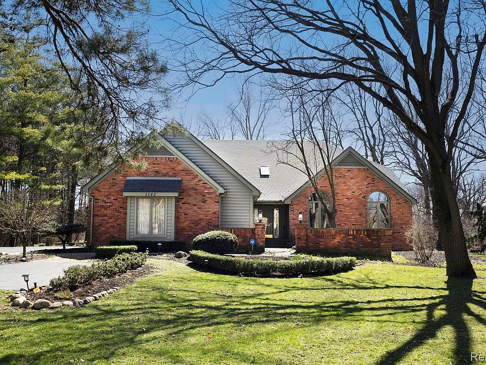 1st image of 1142 Foxwood Ct
