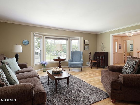 4th image of 26 Ellen Court
