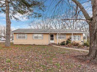 12002 Cemetery Rd, Rogers, AR 72756