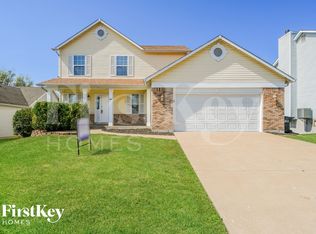 2731 Red Cedar Parc Dr S, O'Fallon, MO 63368