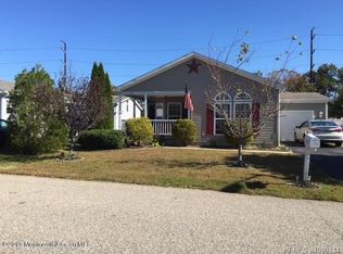 22 Perrys Ln, Stafford Twp, NJ 08050