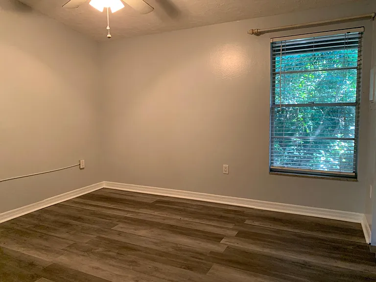 2754 Hope St #1 — Photo 9