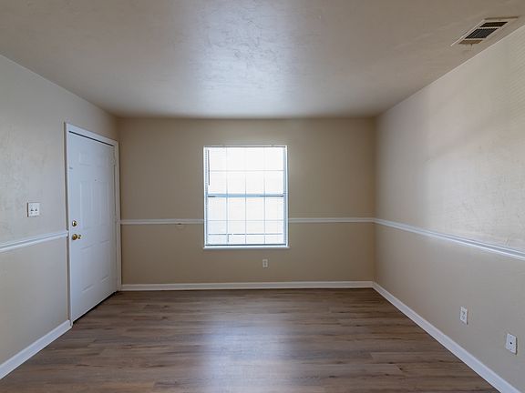 5th image of 1031 Crossing Brook Way APT 1