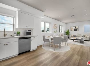 4701 Saturn St #1/2, Los Angeles, CA 90019