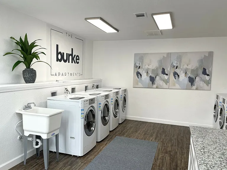 The Burke Apartments — Photo 15