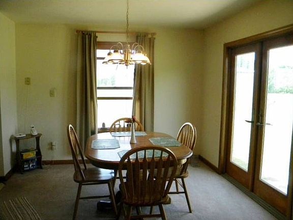 4th image of 1589 N State Road 75