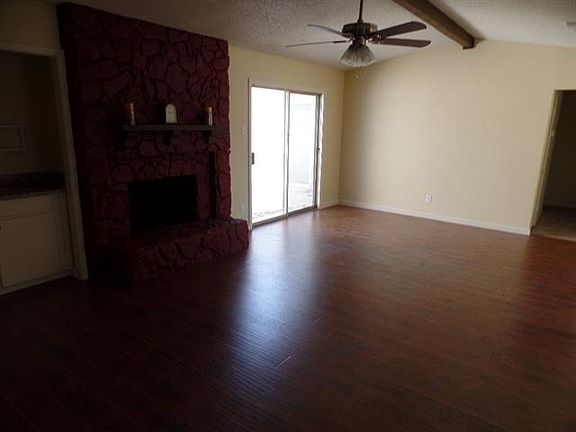 4th image of 1801 Mission Dr