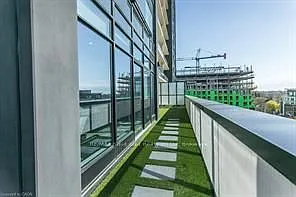 181 King St S #1010 — Photo 42
